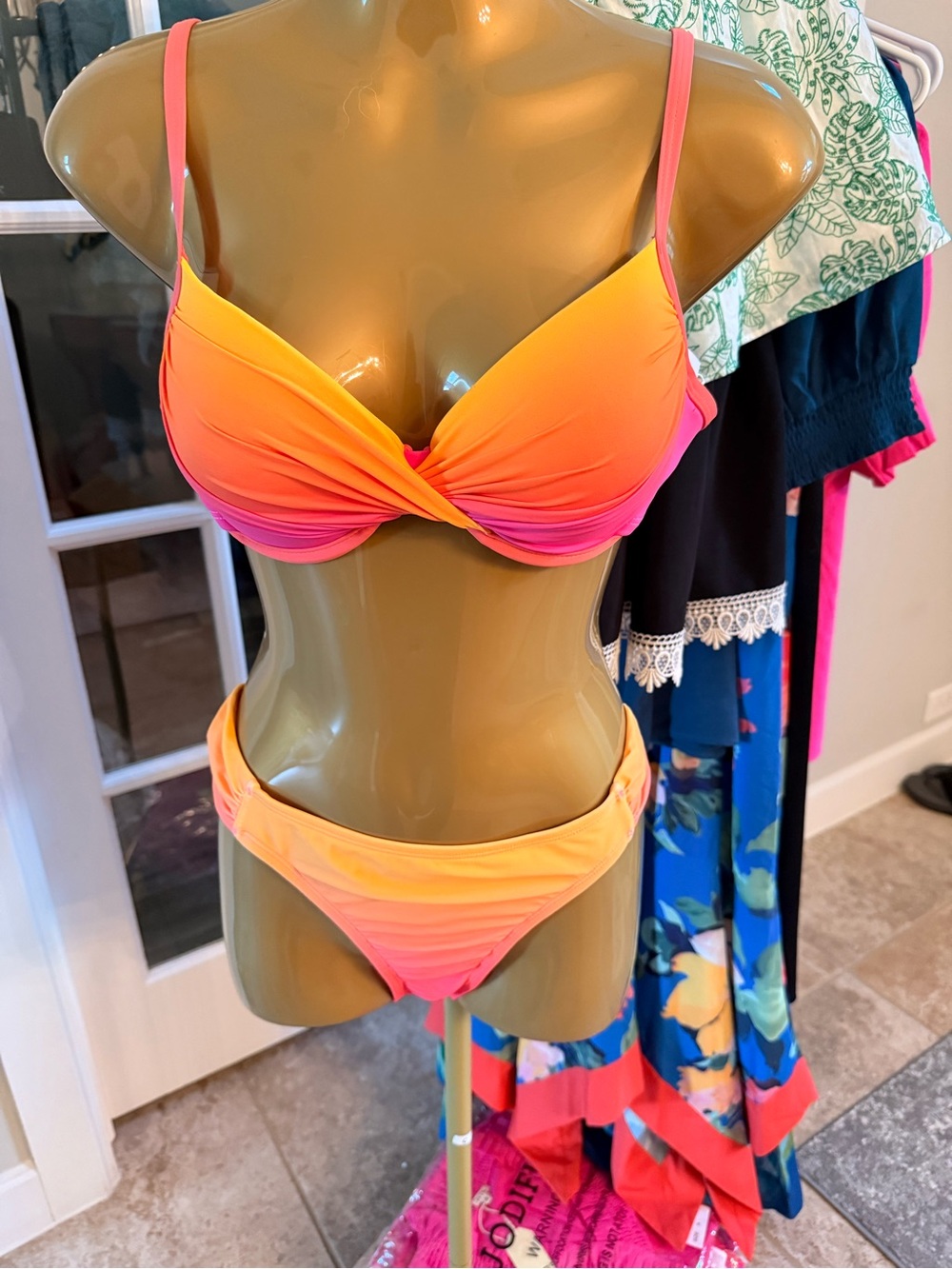 Bikini Top and Bottom Set Bleu Rod Beattie Top size 6 and Bar III Bottom Size S